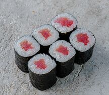 С тунцом