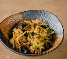 Стеклянная лапша с курицей