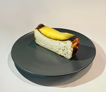 Баскский чизкейк с лимонным курдом