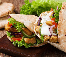 Шаурма с курицей в пите