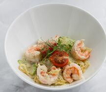 Паста с креветками и кабачками