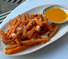 Батат фри с пармезаном