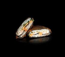 Жареный онигири с креветками