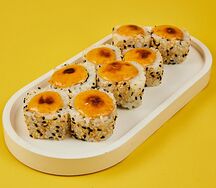 Запеченный ролл с тунцом