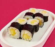 Маки с манго
