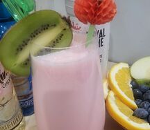 Коктейль клубничный 