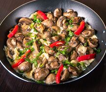 Омлет с грибами и болгарским перцем