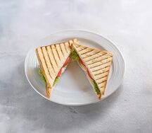 Сэндвич с курицей на гриле