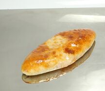 Осетинский пирог с курицей и сыром