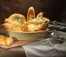 Слойка с ветчиной и сыром