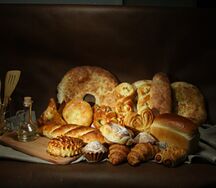 Сосиска с картошкой в жареном тесте