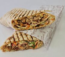 Шаурма на углях с курицей макси