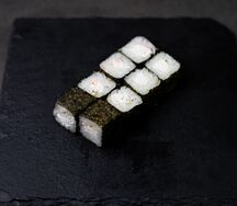 Маки с крабом
