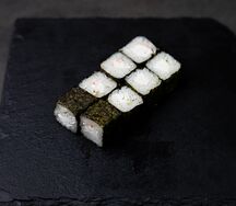 Маки с крабом
