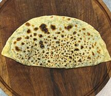 Кутаб с сыром и зеленью
