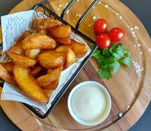 Картофельные дольки со специями