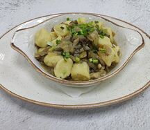 Клецки картофельные с грибами