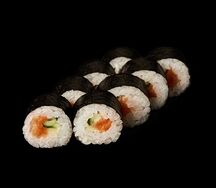 Маки с лососем и огурцом