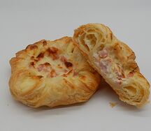 Розан с картофелем и беконом в розовом соусе