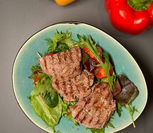 Микс-салат с говядиной