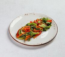Обжаренные овощи с чесночным маслом