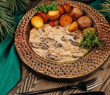 Бефстроганов с говядиной 