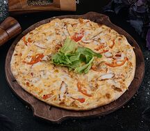 Пицца Цезарь с курицей