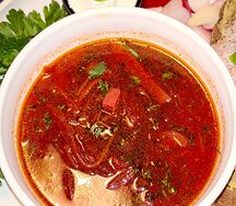 Борщ с говядиной и салом