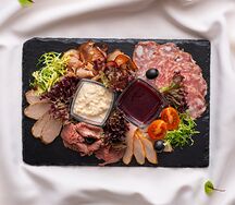 Ассорти мясное