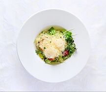 Цезарь с курицей