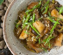 Wok с курицей и овощами