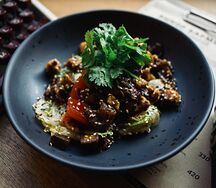 Салат с говядиной и баклажанами 