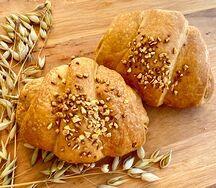 Круассан с вареной сгущенкой