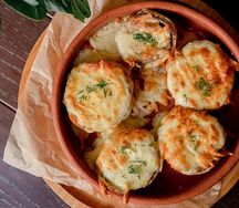 Шампиньоны на мангале с сыром