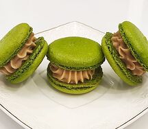 Макарон Банан и карамель