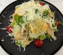 Цезарь с курицей