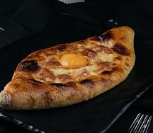 Хачапури по-аджарски