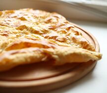 Хачапури с жюльеном