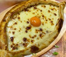 Хачапури по-аджарски