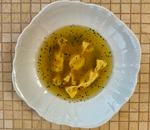 Бульон с куриными караммелле