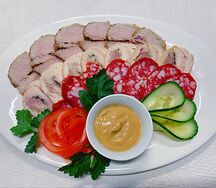 Мясная тарелка