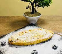 Лодочка с творогом и яблоком