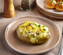 Корзинка картофельная, запеченная с мясной начинкой под сыром 