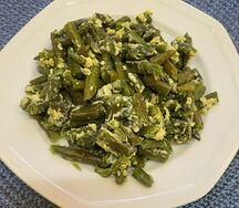 Стручковая фасоль с яйцом