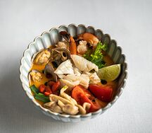 Том ям с морепродуктами 