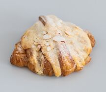 Миндальный 