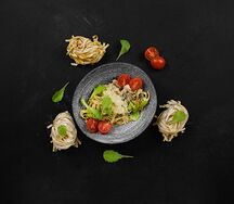 Паста с курицей и грибами