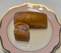 Крут с утиным террином и оливками