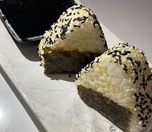 Онигири с курицей