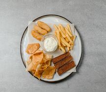 Ассорти из горячих закусок